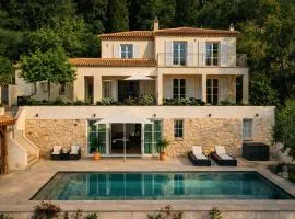 Villa With Panoramic View Over Cannes