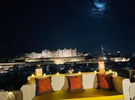 Heritage House of Bindu with Palace View