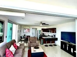 Amazing apartment with a beach