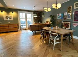 कोपनहेगन में, होटल Villa With Pool In Valby