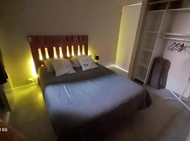 superbe appartement de 40m2 avec parking gratuit sur place – hotel w mieście Cuisery