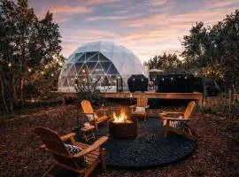 Bucket List Geodome Stay with Big Sky Views, Wildlife Spotting and Cozy Fireplace Lounge in Bertram, Texas