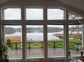 Privat strandvilla i vackra Geta, hotel em Geta