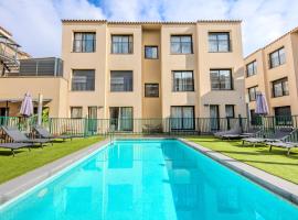 Castell Beach Aparthotel, Hotel in Castelldefels