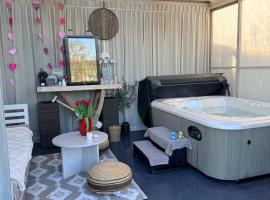 B&B - Privé Wellness Moonlight, hotel en Brakel