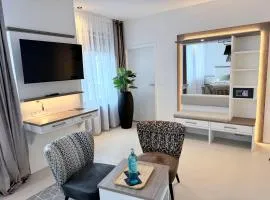 Salt & Smoky Boutique Room