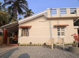 Mannath lands end Beach house