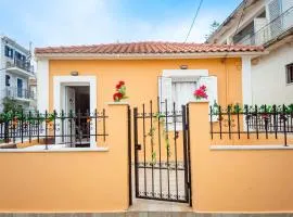 Spacious 2 Bd Detached House in Kefalonia w Patio