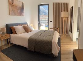 CT Executive Rooms, Lake Como and Valtellina, hotel en Dubino