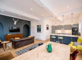 The Leiston, High Street