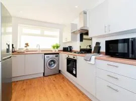 Spacious 3 Bedroom Home with Garden in Doncaster