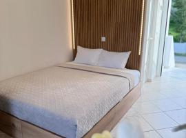 Haris Hotel by Diomedes Group: Chaniotis şehrinde bir otel