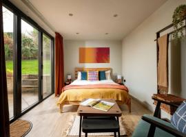 Cotswolds Cabin, hotel di Stonesfield