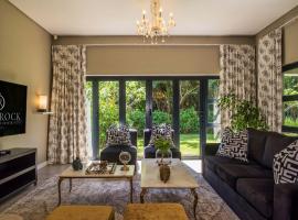 Luxury Villa Albizia, Eden Rock Estate, Pennington, hotel en Pennington