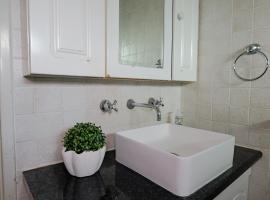 Pamusha 2, khách sạn ở Geraldton