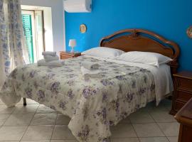 Intero appartamento nel cuore di Cetara, hotel a Cetara