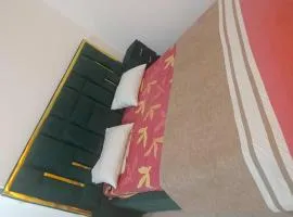 Chambre aménagée dans un hôtel