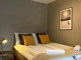 Modern Luxury Apartment - Prime Location