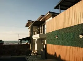 Elmarie Beach Resort