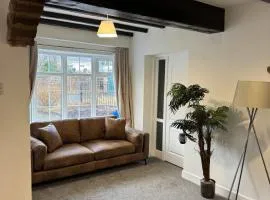 Cross House - 3 Bedroom Peaceful Stay