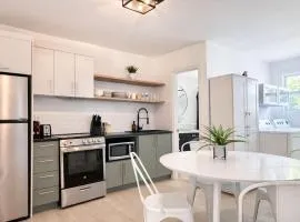 Little Gem - 2 Beds - AC - 5 min Downtown