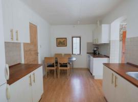 Bright Modern Holiday Home Near Hindemae, hotel em Ullerslev