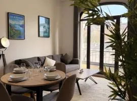 Astoria - Palace, Centre-ville, Vue montagne