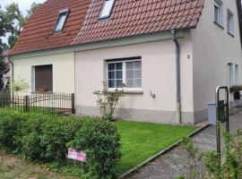 Ruhig gelegene Ferienwohnung in idyllischer Umgebung - Entspannung garantiert, ξενοδοχείο σε Groß Lindow