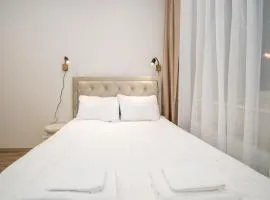 Airport-Bus - 13 North Studios - Apartment 2