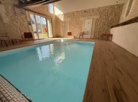 Les Gîtes de La Pellerie - 2 piscines intérieur & extérieur - Touraine - 3 gîtes - familial, calme, campagne