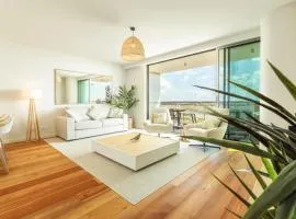 Bayline Apartment Beachfront, Lagoon View & Spa