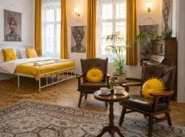 BOHO Flat - 100m2 în Centrul Vechi - Self Check-in