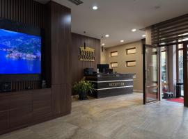 Hotel Parlament, khách sạn ở Prishtinë