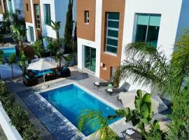 Sapphire Edge Villa Bright 3BR with Swimming Pool