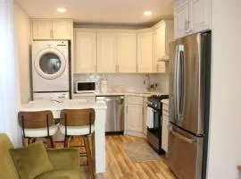 Spacious & Elegant 3 full bedroom apartment - Heart of Long Island