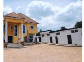 Inomina global hotel, hotel i Obwe