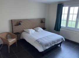 Hôtel L'escale des Hayons, khách sạn ở Esclavelles