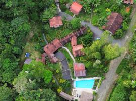 Finca Las Palmas Ecolodge, hotel in Puyo