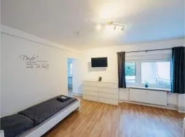 Monteurwohnung-fuer-5-Personen-1-OG-5-Betten-in-Schwarzenbek-SKGE0901