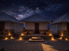 Desert Popular Resort & Camp، فندق في جيلسامر