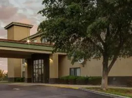 Best Western North I-25 Hotel