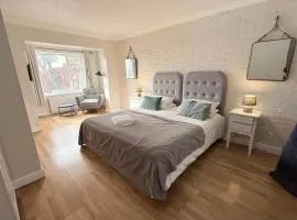 Renhold House - 15 people