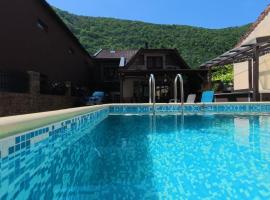 Casa Adriana, khách sạn ở Băile Herculane