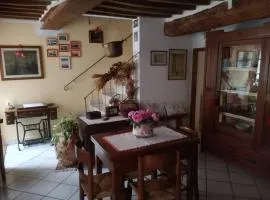 Oasi del borgo Montefollonico