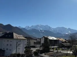 Calm & Cozy Apartment with Parking in Sallanches