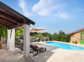 Villa Stefanina, a charming and private oasis near Labin, hotel din Labin