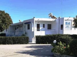 Evi Apartments And Studios, hotel a Theologos