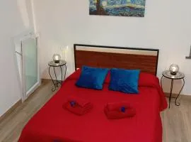 Appartamento rosso blu