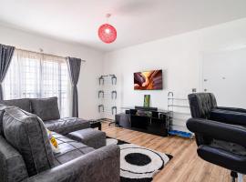 Cozy Two-BR Apartment in Tatu City، فندق في نيروبي