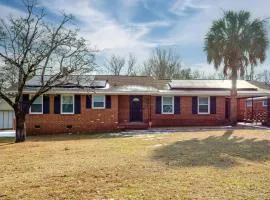 Near Medical Centers & Fort Jackson! Quiet Home